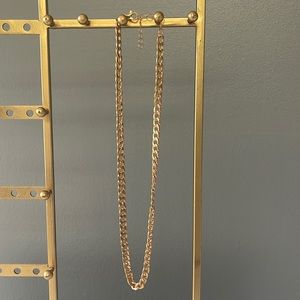 Gold chain necklace